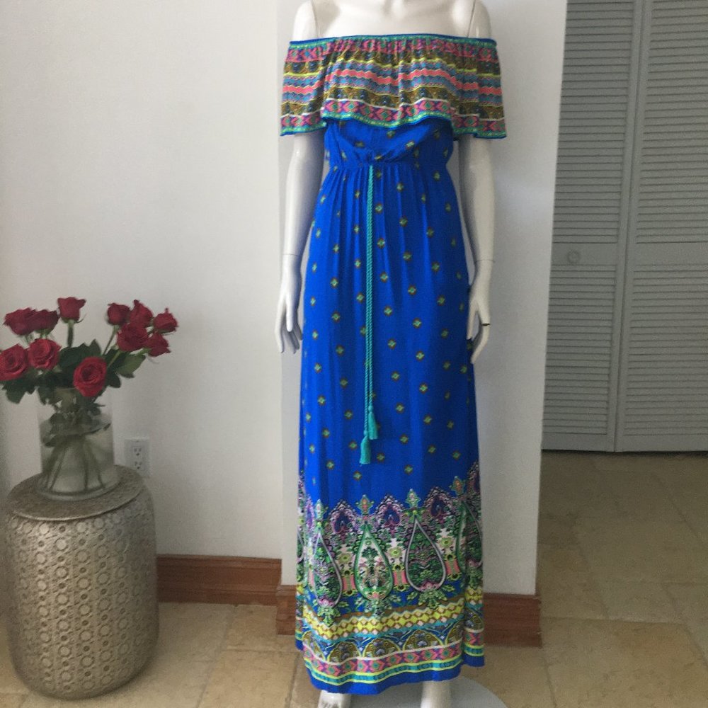 NWOT Ladies maxi dress, off/on shoulder, sz Small